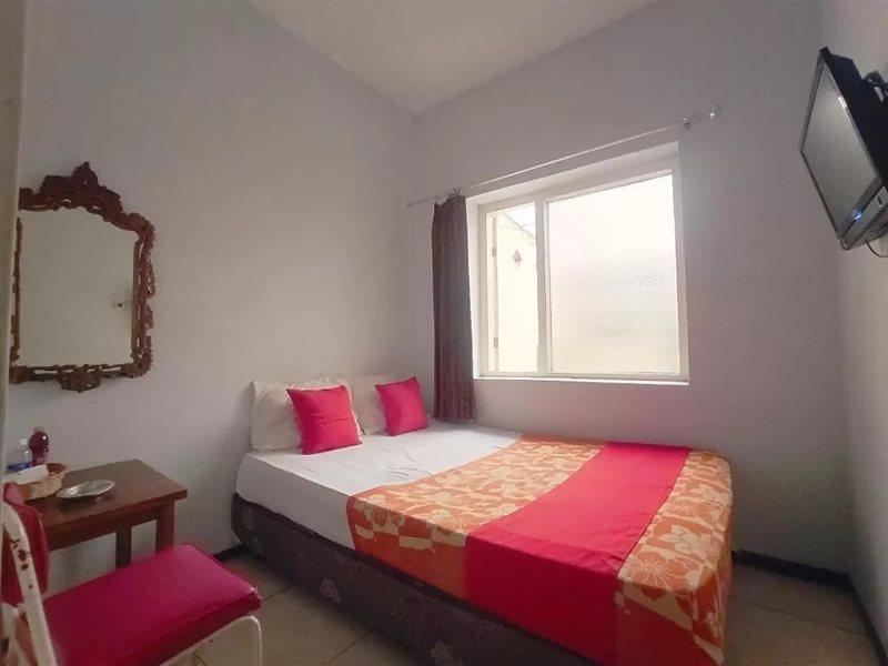 Hotel Palem 2 Syariah Malang Redpartner Exterior photo