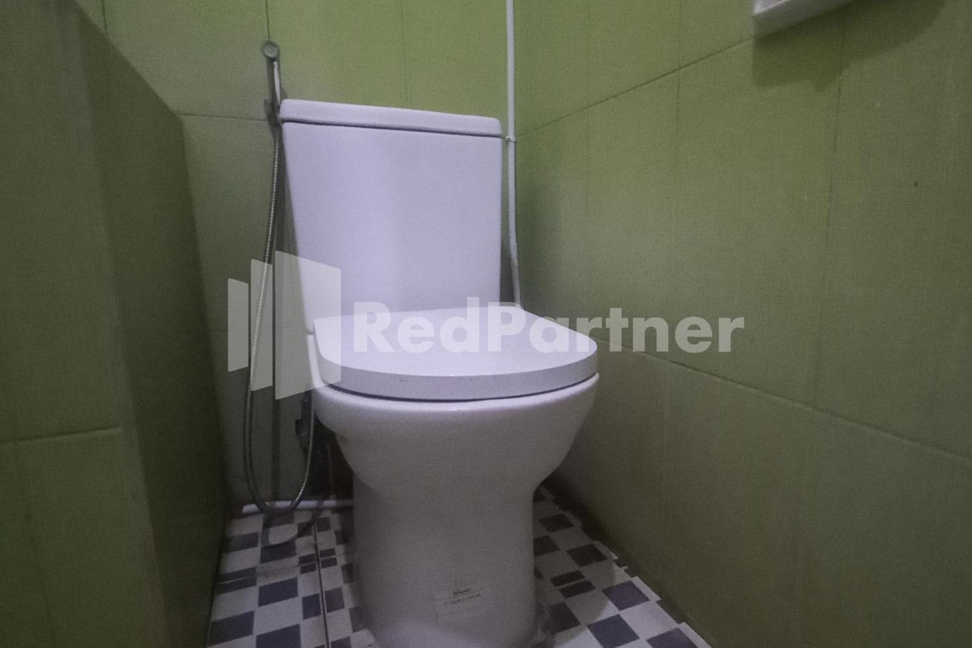 Hotel Palem 2 Syariah Malang Redpartner Exterior photo